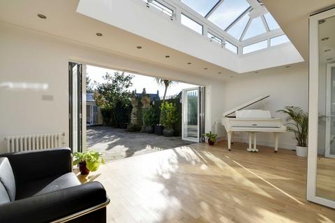 5 bedroom detached house for sale, Cambridge Road, Bromley, Kent, BR1