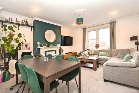 2 bedroom flat for sale, The Goffs, Eastbourne