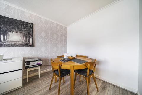 2 bedroom apartment for sale, Andace Park Gardens, Widmore Road, Bromley, BR1