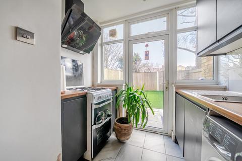 2 bedroom maisonette for sale, College Road, Bromley, BR1