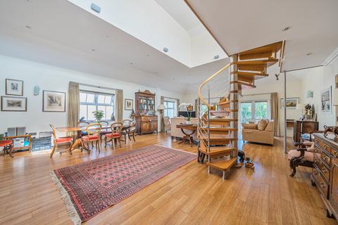 undefined, Overbury Avenue, Beckenham, BR3