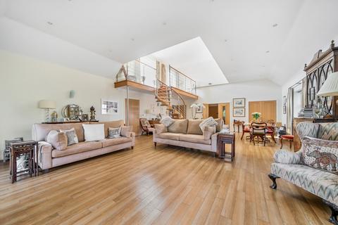 undefined, Overbury Avenue, Beckenham, BR3