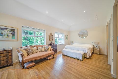 undefined, Overbury Avenue, Beckenham, BR3