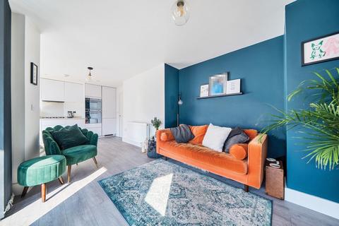 2 bedroom apartment for sale, Homesdale Road, Bromley, BR2