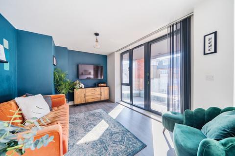 2 bedroom apartment for sale, Homesdale Road, Bromley, BR2