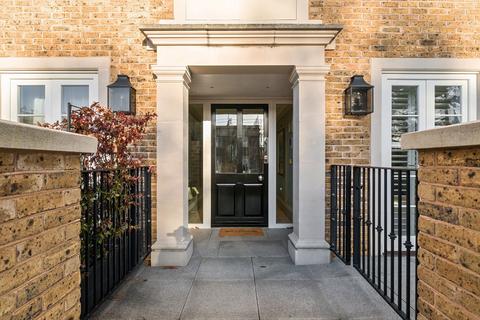 3 bedroom apartment for sale, Willoughby Lane, Bromley, BR1
