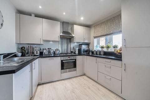 2 bedroom penthouse for sale, Jefferson Place, Bromley, BR2
