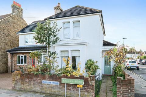 3 bedroom semi-detached house for sale, Raglan Road, Bromley, BR2