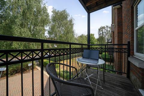 2 bedroom apartment for sale, Beckenham Grove, Bromley, BR2