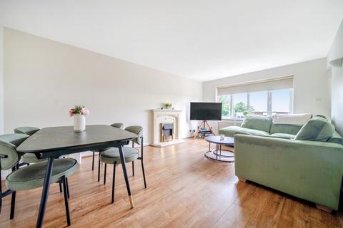2 bedroom apartment for sale, Andace Park Gardens, Widmore Road, Bromley, BR1