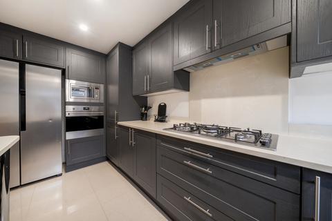 3 bedroom maisonette for sale, Palace Grove, Bromley, BR1