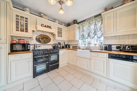 4 bedroom detached house for sale, Burnt Ash Lane, Bromley, BR1