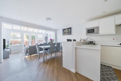 4 bedroom end of terrace house for sale, Erickson Gardens, Bromley, BR2