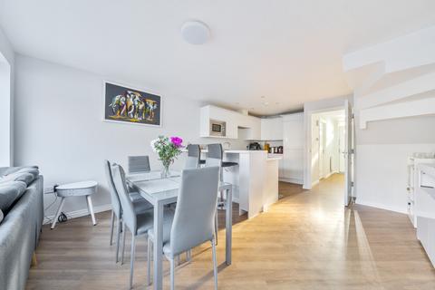 4 bedroom end of terrace house for sale, Erickson Gardens, Bromley, BR2