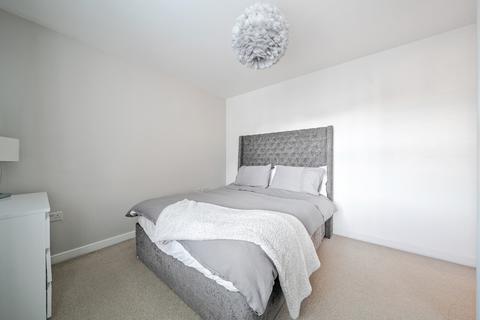 2 bedroom apartment for sale, Renwick Drive, Bromley, BR2