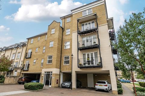 2 bedroom apartment for sale, Renwick Drive, Bromley, Kent, BR2