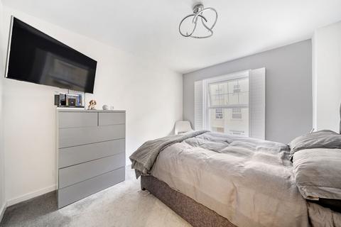 2 bedroom apartment for sale, Renwick Drive, Bromley, Kent, BR2