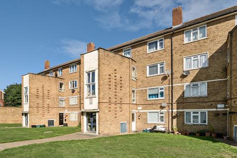 3 bedroom maisonette for sale, Magpie Hall Lane, Bromley, BR2
