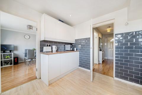 3 bedroom maisonette for sale, Magpie Hall Lane, Bromley, BR2