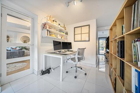 4 bedroom semi-detached house for sale, Larkfield Road, Sidcup, Kent, DA14