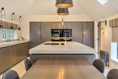 6 bedroom detached house for sale, Mead Road, Chislehurst, Kent, BR7
