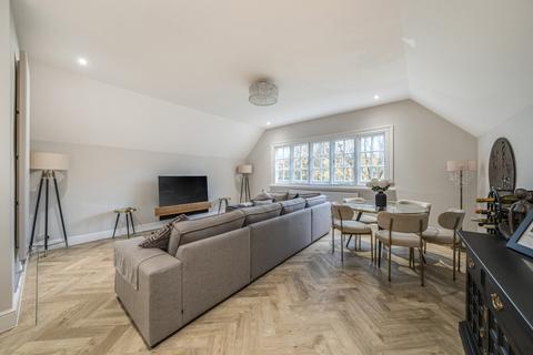 3 bedroom penthouse for sale, Bonchester Close, Chislehurst, Kent, BR7