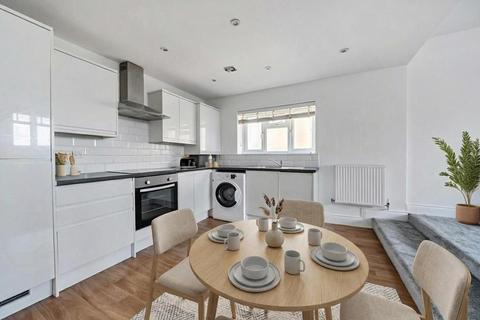 1 bedroom apartment for sale, High Street, Chislehurst, Kent, BR7