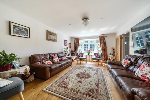 4 bedroom detached house for sale, Radnor Close, Chislehurst, Kent, BR7