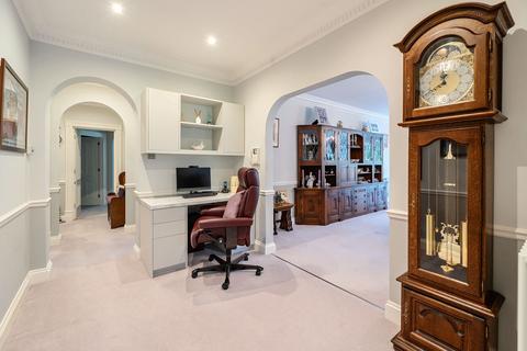 2 bedroom apartment for sale, Kemnal Road, Chislehurst, Kent, BR7