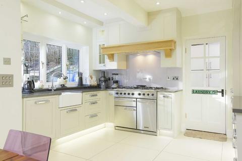 4 bedroom detached house for sale, Chislehurst Road, Chislehurst, Kent, BR7
