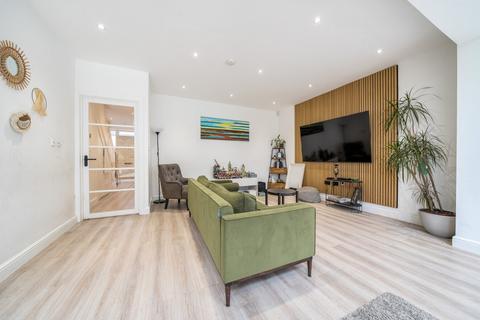 4 bedroom semi-detached house for sale, Chapel Farm Road, Mottingham, London, SE9