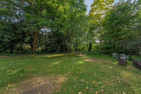 2 bedroom apartment for sale, Court Road, London, SE9