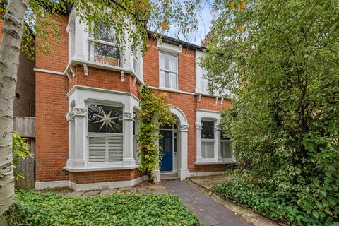 4 bedroom end of terrace house for sale, Balcaskie Road, Eltham, London, SE9