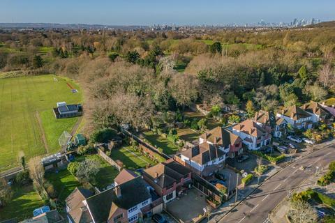 5 bedroom detached house for sale, Riefield Road, London, SE9