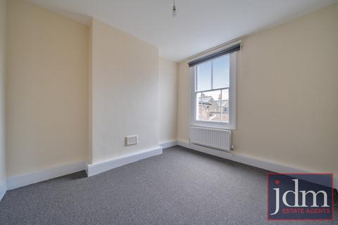 3 bedroom apartment to rent, Sandhurst Road, Catford, London, SE6
