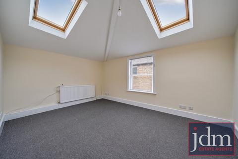 3 bedroom apartment to rent, Sandhurst Road, Catford, London, SE6