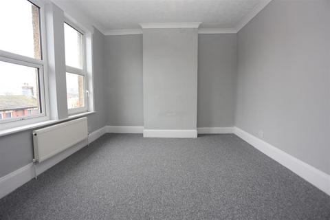 4 bedroom house to rent, Bear Road, Brighton