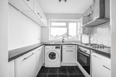 2 bedroom apartment to rent, Kenilworth Road, Petts Wood, Kent, BR5