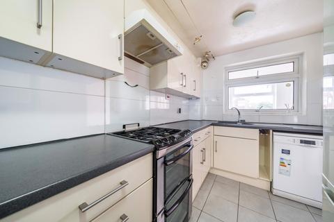 3 bedroom semi-detached house to rent, Fenton Close, Chislehurst, Kent, BR7