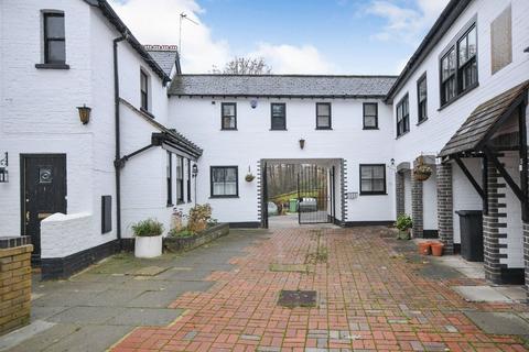 2 bedroom terraced house to rent, Susan Wood, Chislehurst, Kent, BR7
