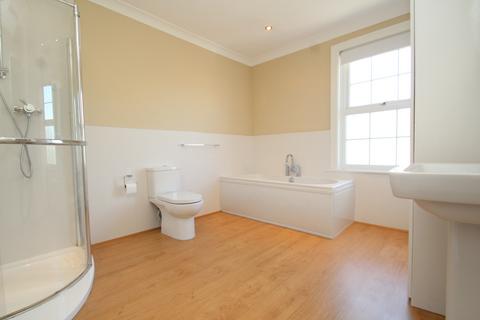 2 bedroom terraced house to rent, Gladstone Road, Orpington, BR6