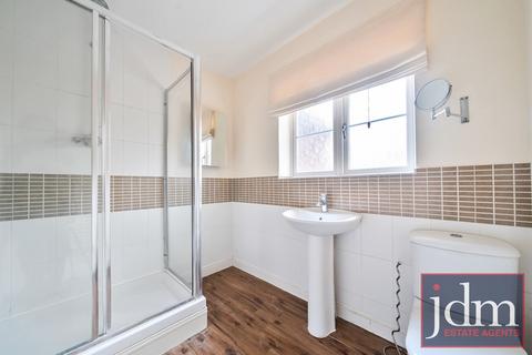4 bedroom semi-detached house to rent, Appleby Close, Petts Wood, Orpington, BR5