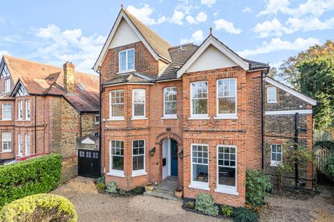 6 bedroom detached house to rent, Rodway Road, Bromley, Kent, BR1