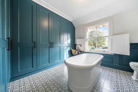 6 bedroom detached house to rent, Rodway Road, Bromley, Kent, BR1