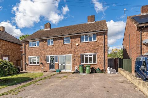 3 bedroom semi-detached house to rent, Kedleston Drive, Orpington, BR5