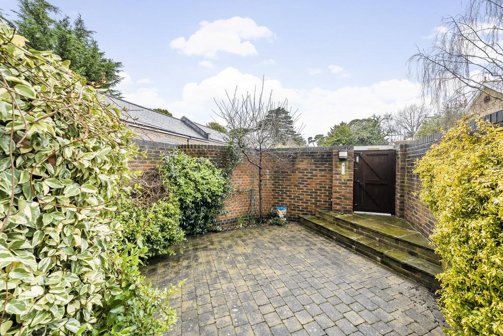 Courtyard Garden