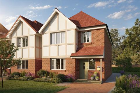 3 bedroom detached house for sale, Willamette Close, Oregon Square, Orpington, BR6