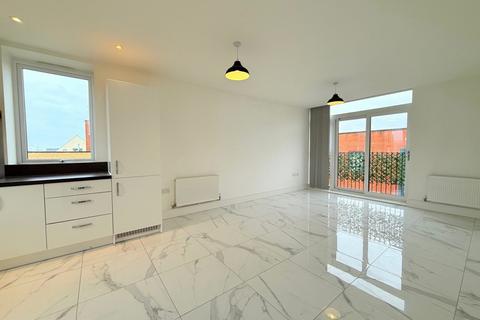 1 bedroom apartment to rent, Brooklands Square, Brooklands