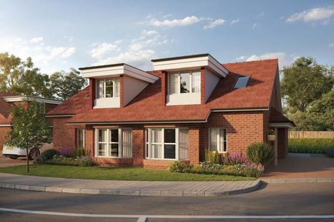 2 bedroom semi-detached house for sale, Willamette Close, Oregon Square, Orpington, BR6