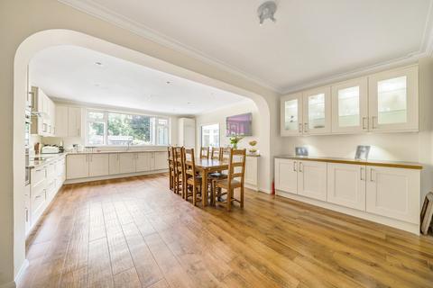 4 bedroom detached house for sale, Sutherland Avenue, Petts Wood, Orpington, BR5